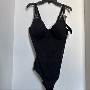 Maidenform Firm Built-In-Bra Body Shaper Bodysuit, Black, 38C NEW Women’s